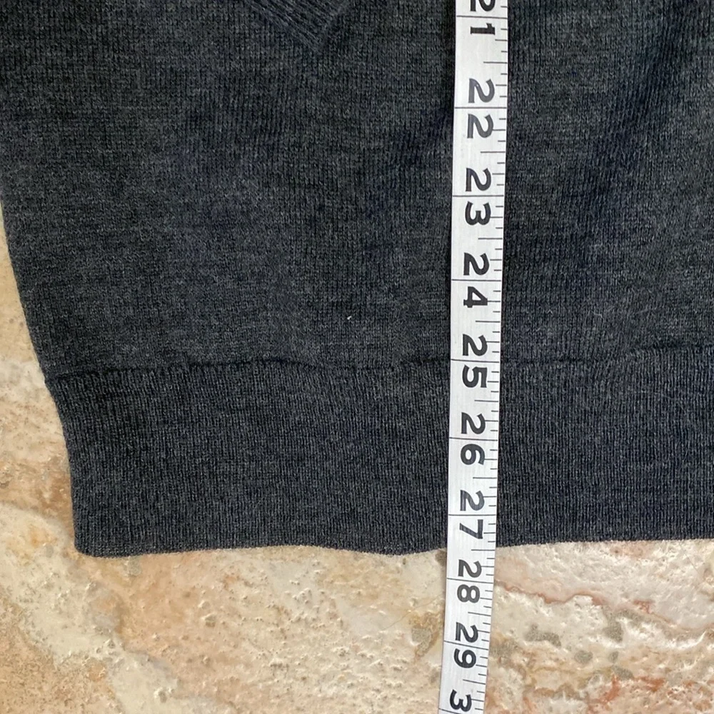 Club Room Mens Merino Wool Sweater V Neckline Long Sleeve Grey Preppy office XL